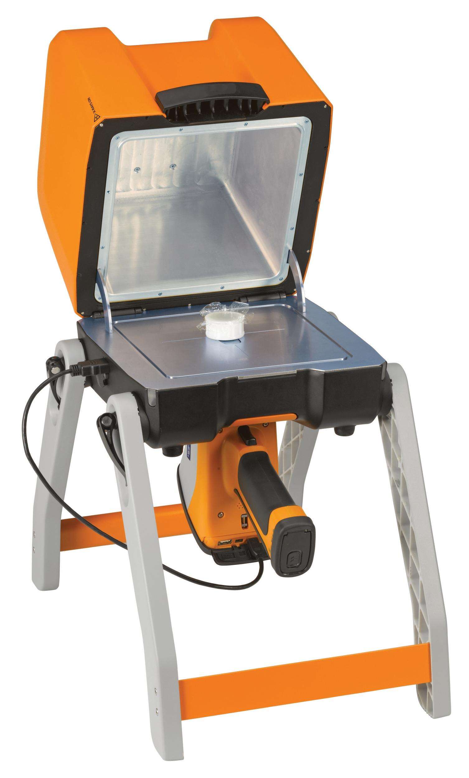 Hitachi Hightech X-MET8000 Expert håndholdt XRF analysator